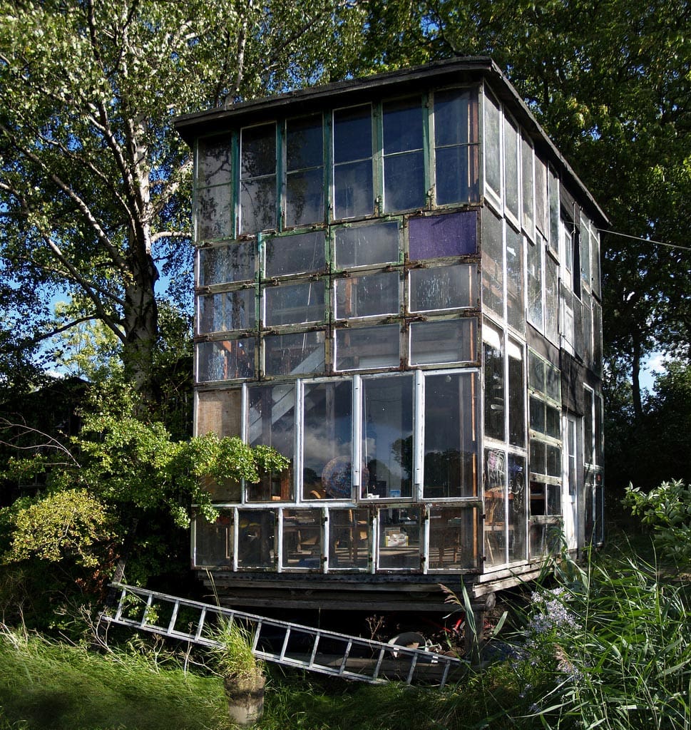glass pane house 1