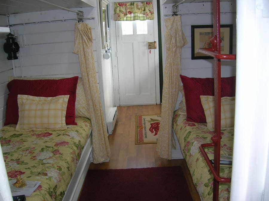 caboose Feb.2011 022