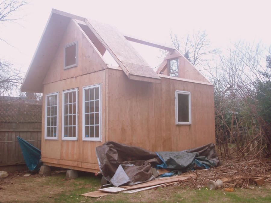 3 tiny cabin being built