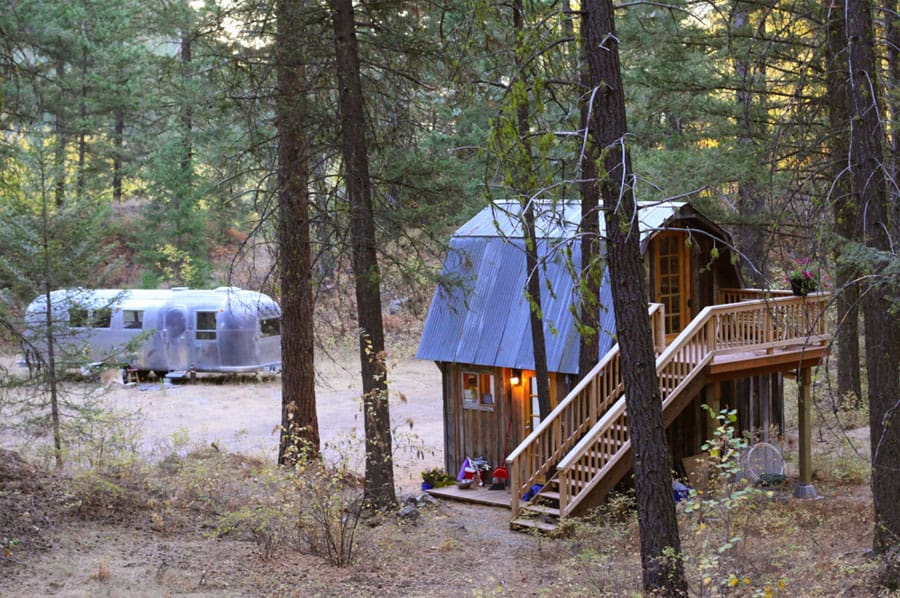 little mountain cabin 1