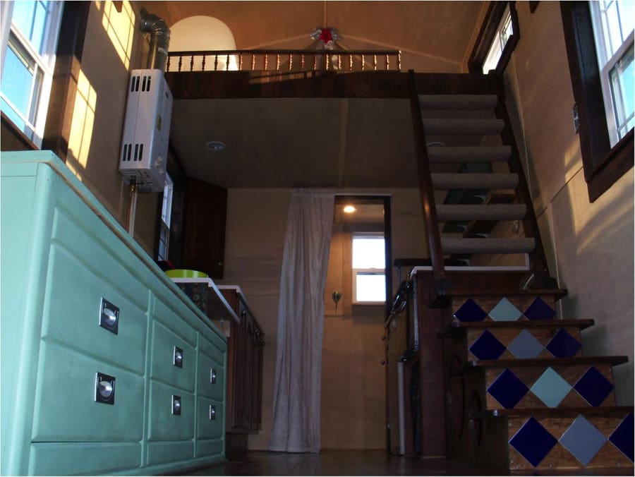 little green house on wheels 3