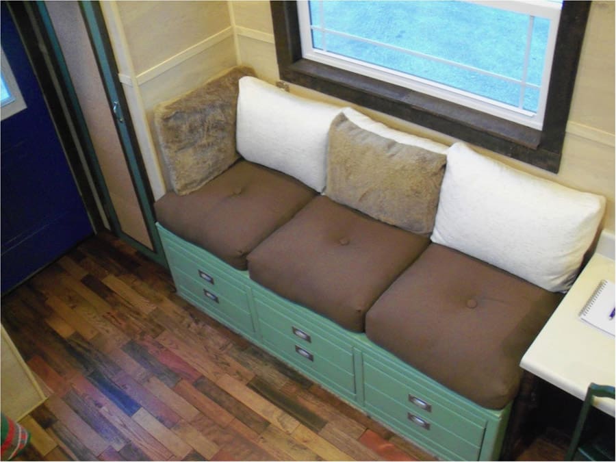 little green house on wheels 5