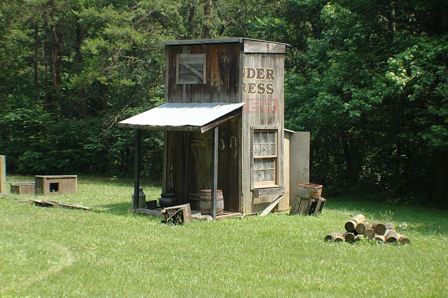 tiny mountain homestead 1