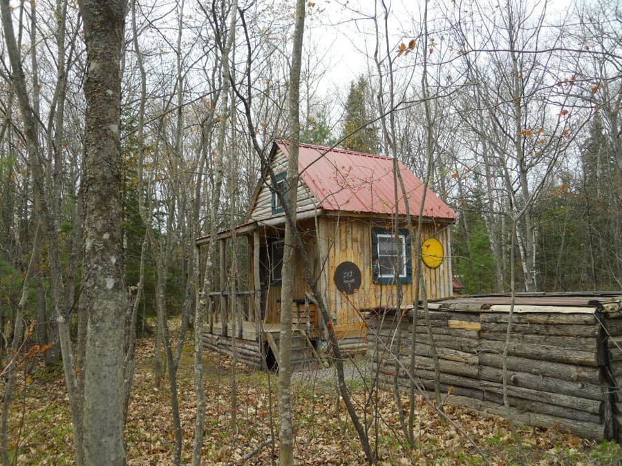 one room tiny house 2