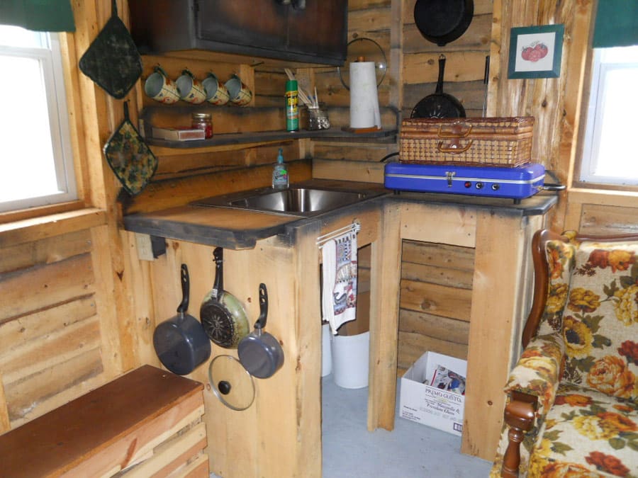 one room tiny house 3