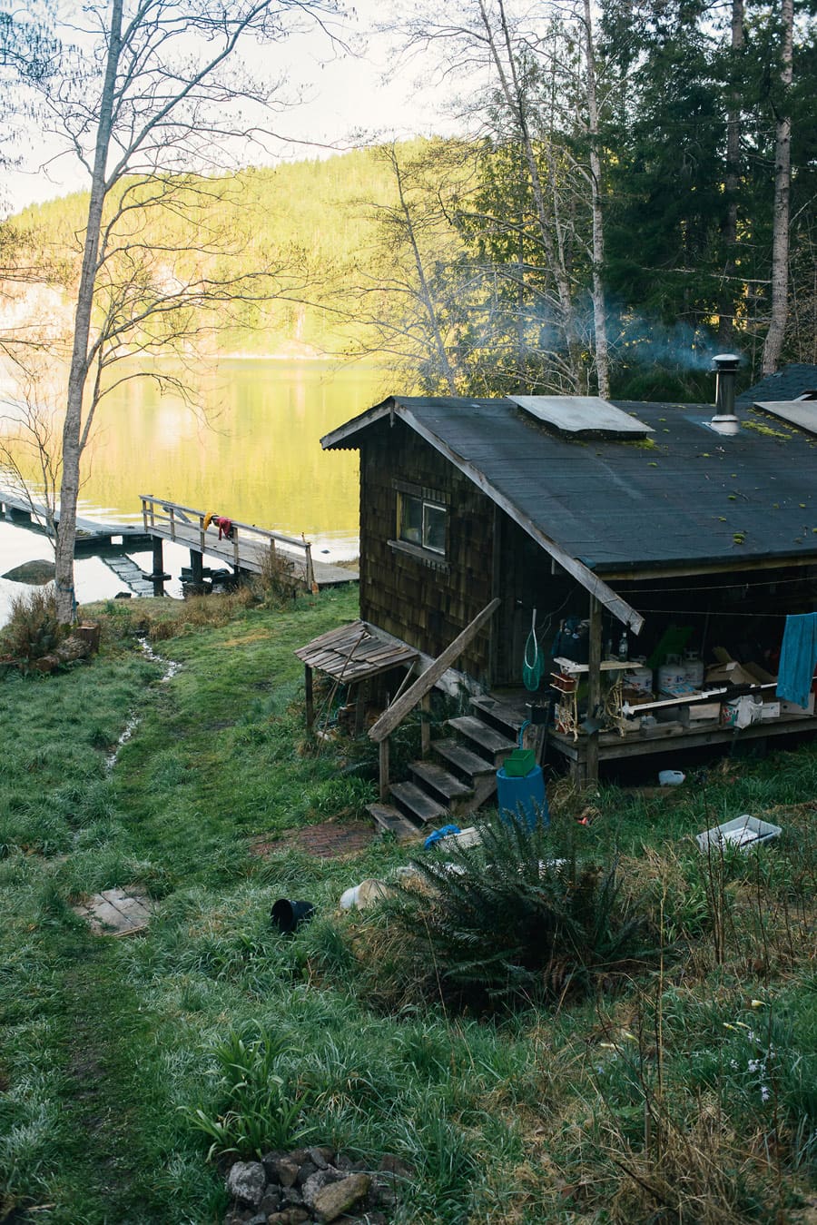 lakeside cabin 1