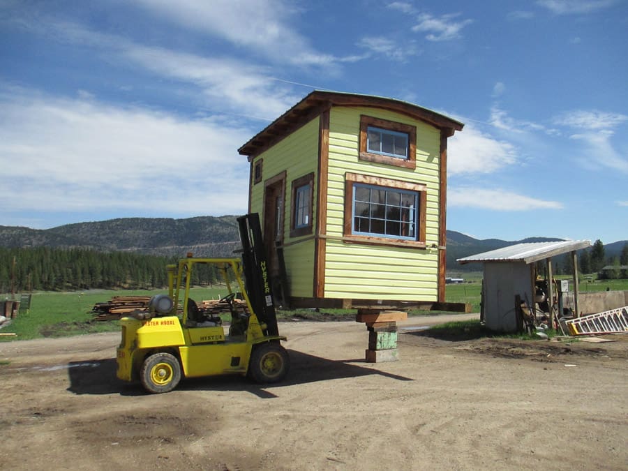 smith cabin delivered 1