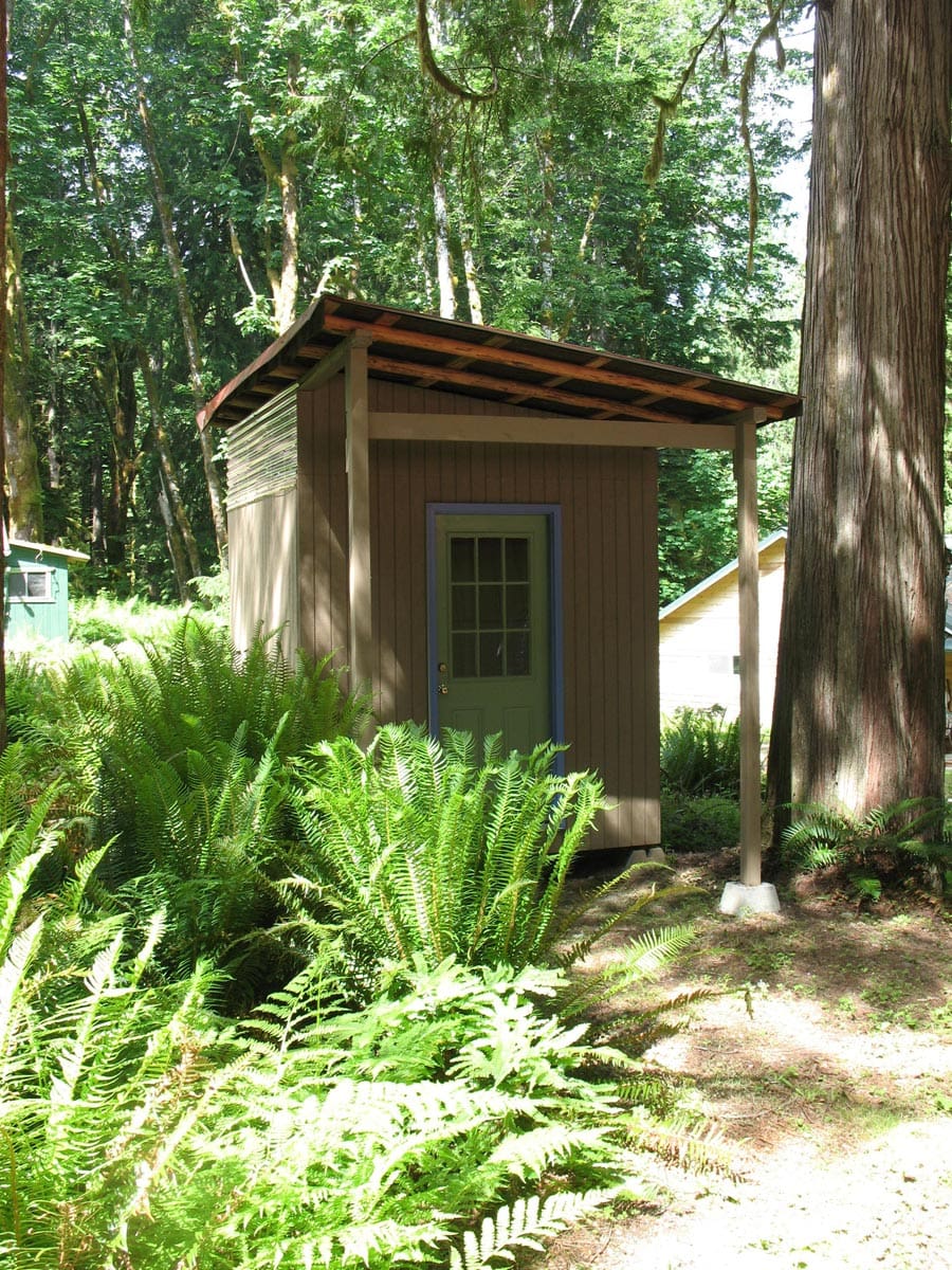 little off grid home 6