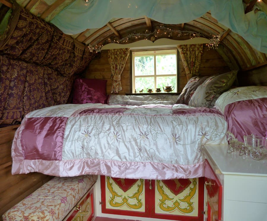 gypsy caravan elle 2