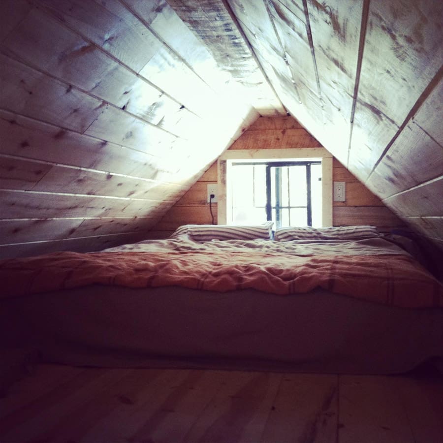 reclaimed tiny house 8