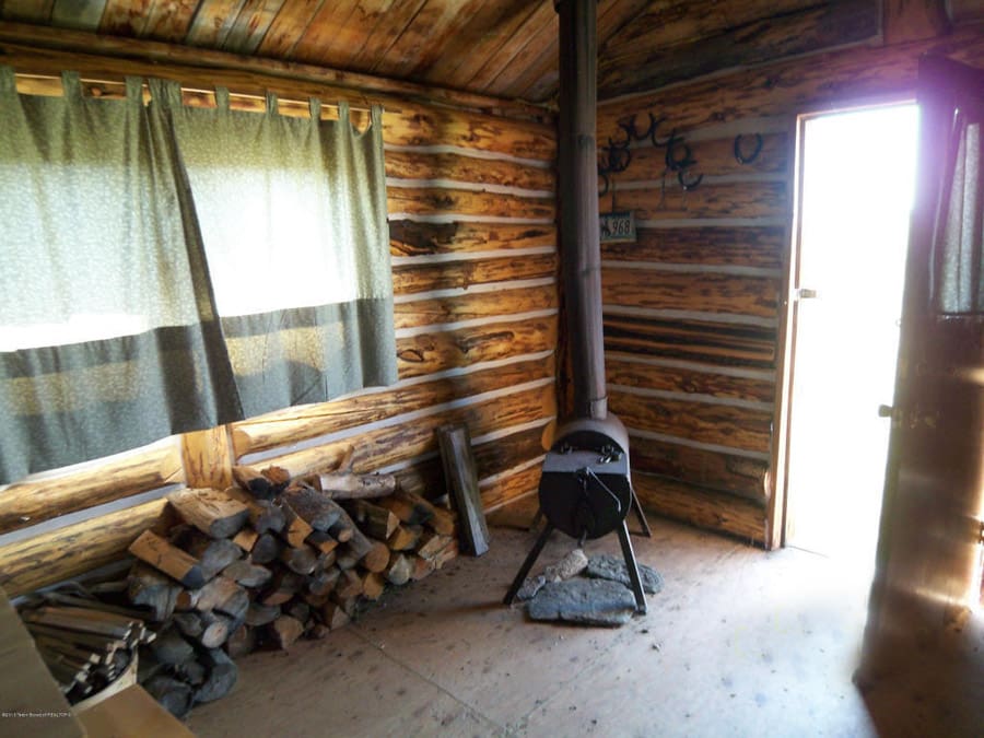 tiny wyoming cabin 6