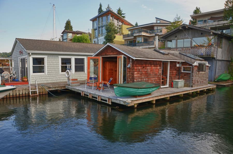 floating pied a terre 8