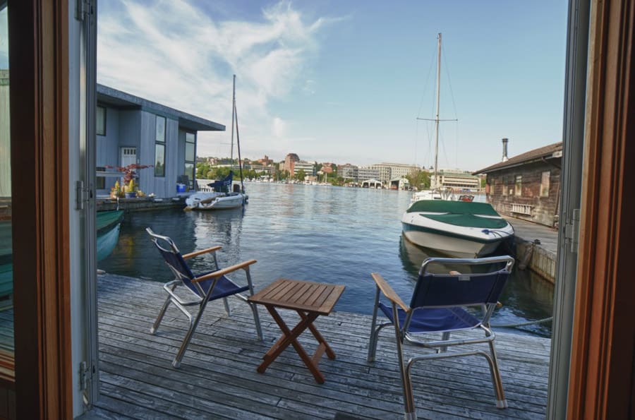 floating pied a terre 9