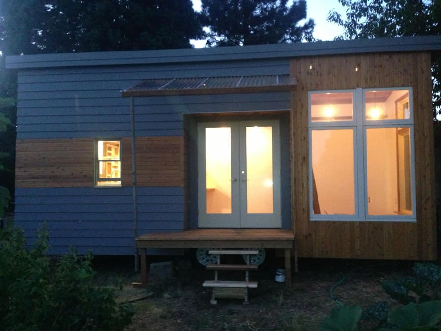 rustic modern tiny house 8