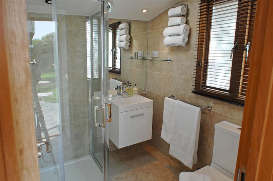 the limit beach hut 8