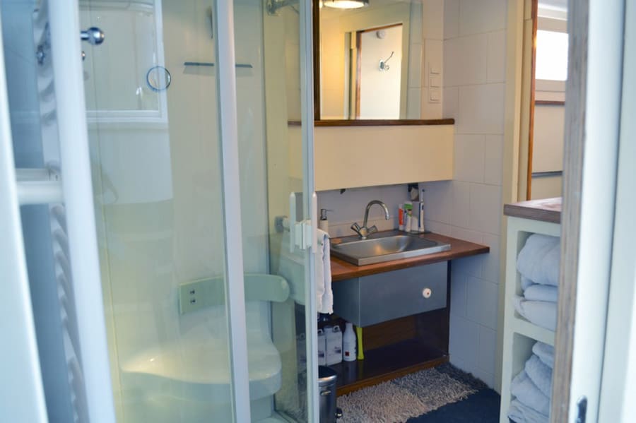 amsterdam houseboat 5