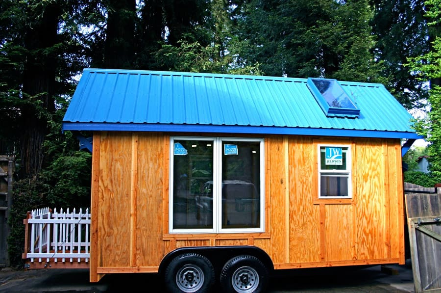 molecule tiny house 7