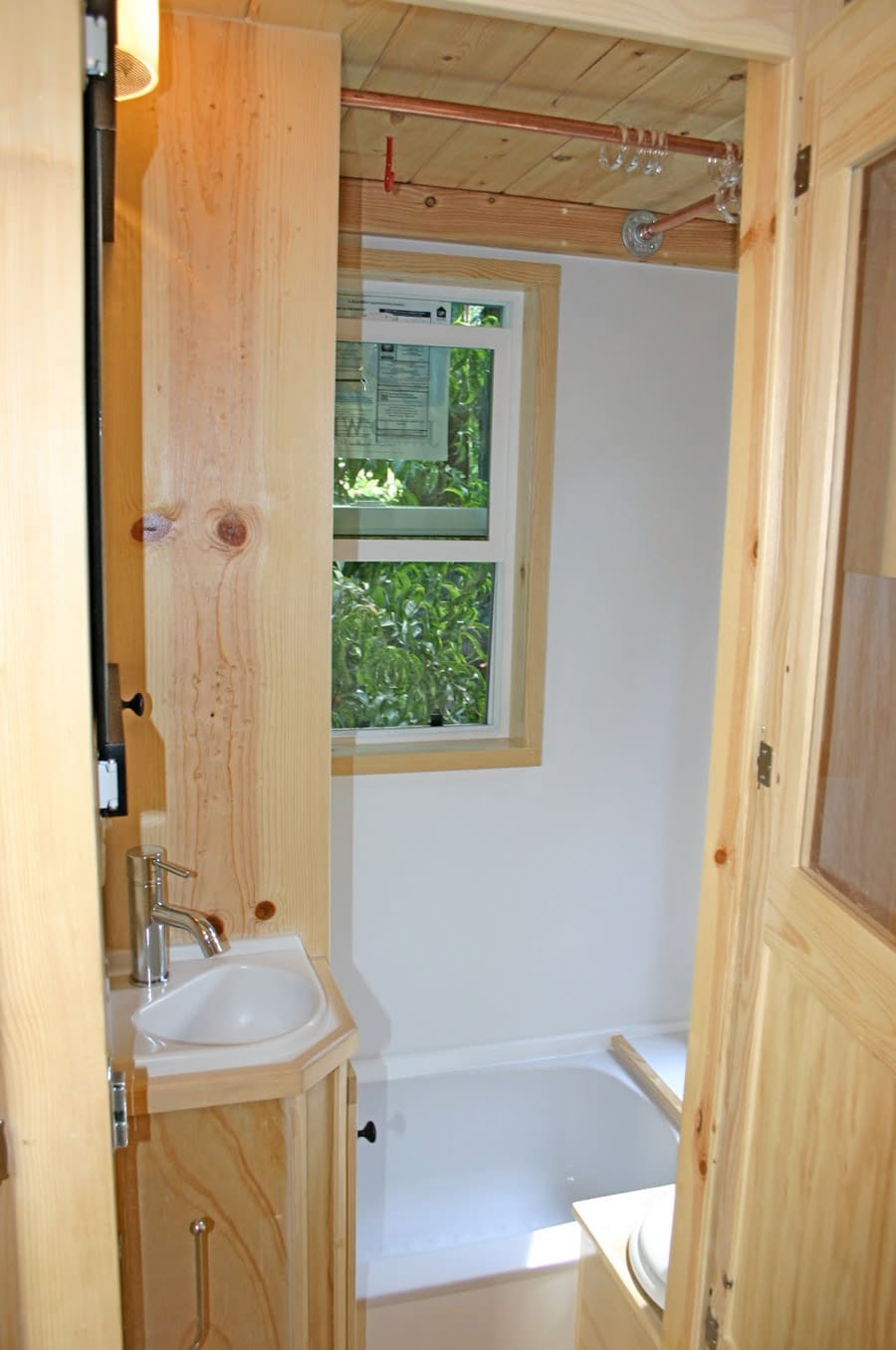 molecule tiny house 8