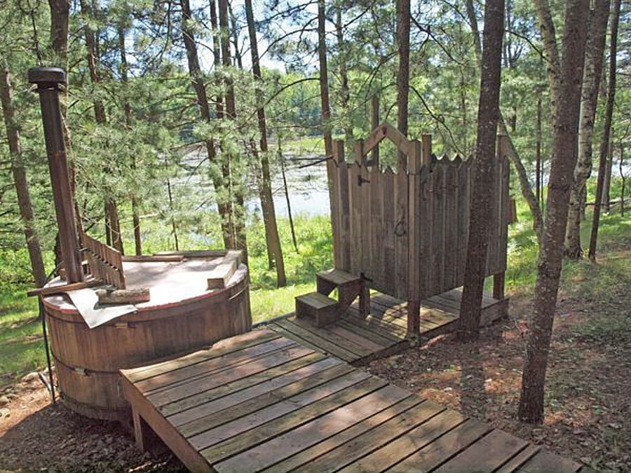 eau claire river tiny house 10