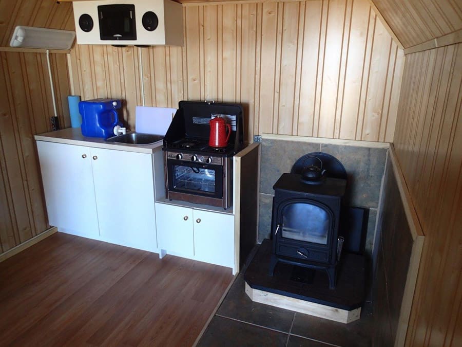 andrews-desert-tiny-cabin-4