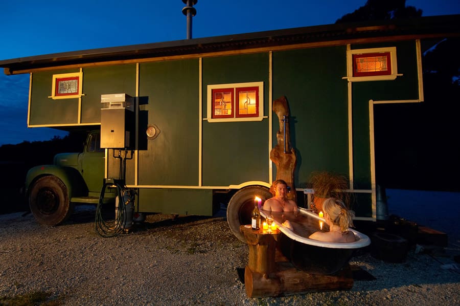 golden-bay-house-truck-3