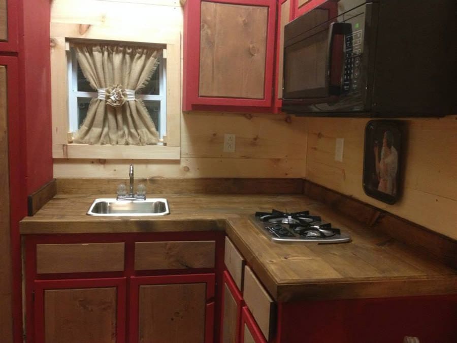 hummingbird-tiny-house-2