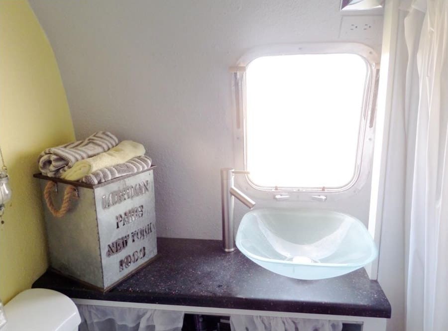 airstream-tiny-house-6