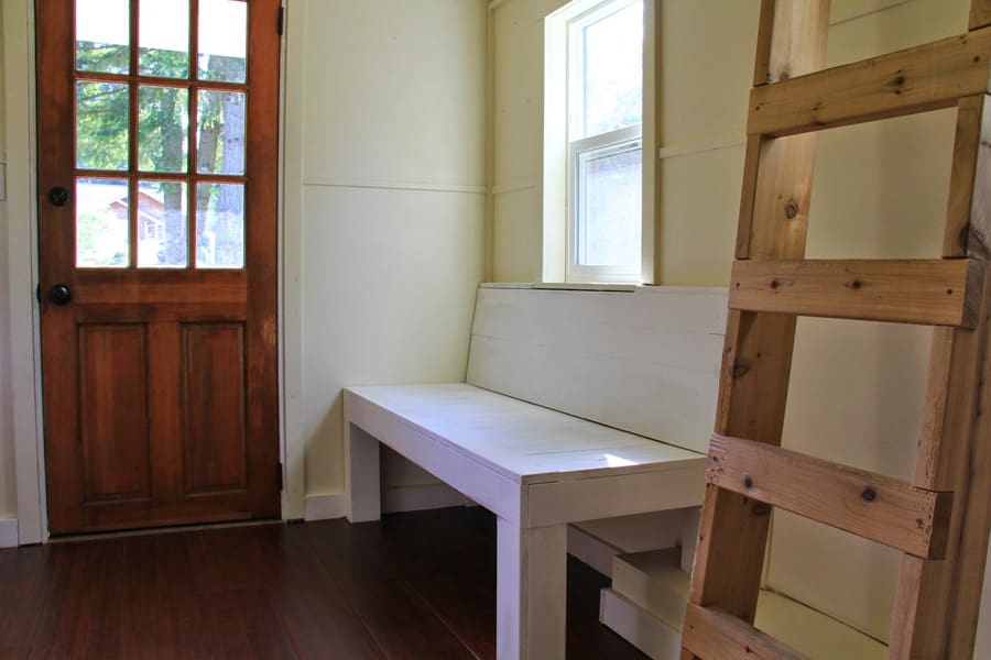 blue-door-tiny-house-5