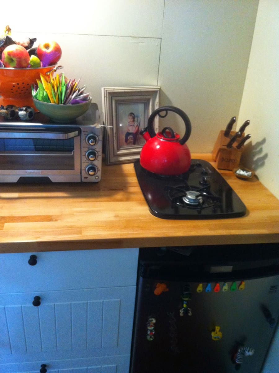 blue-door-tiny-house-6