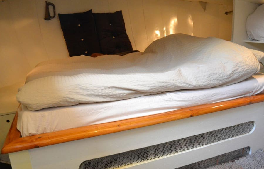 amsterdam-canal-boat-3