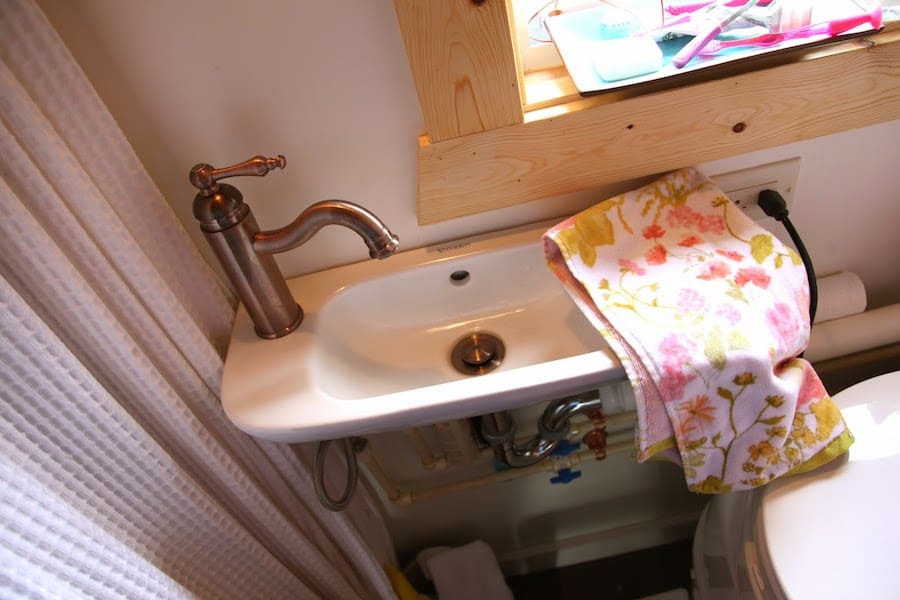 kasl-family-tiny-house-8