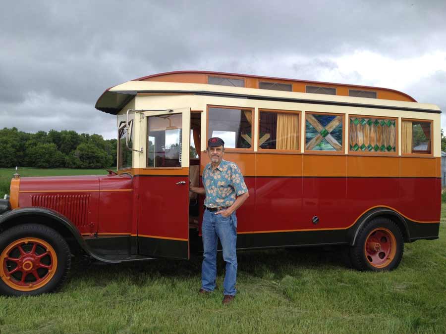 reo-speedwagon-campcar-10