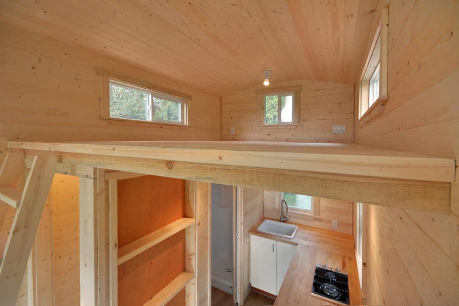 tiny-living-cabin-9