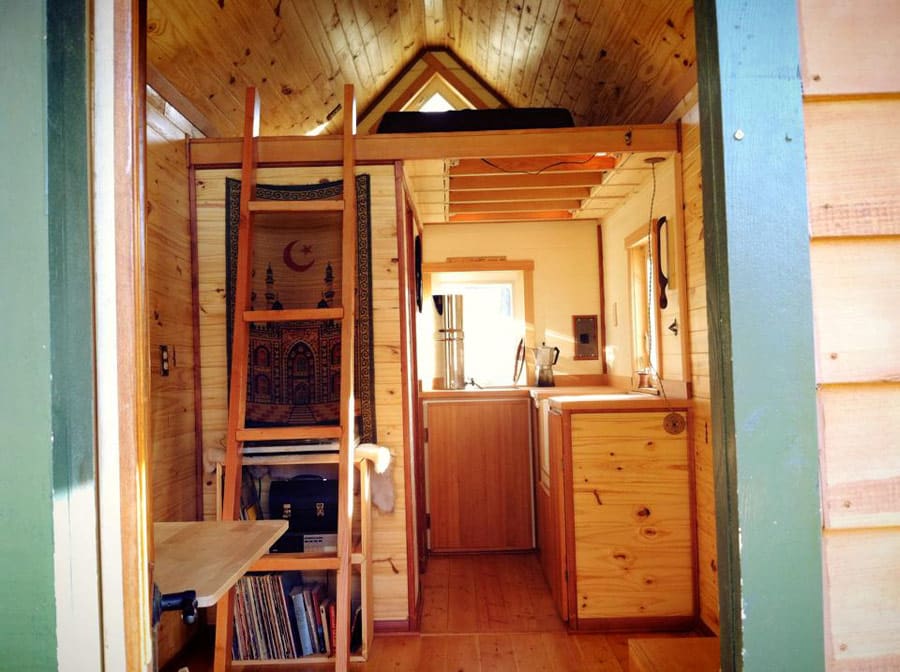 point-robinson-cabin-2