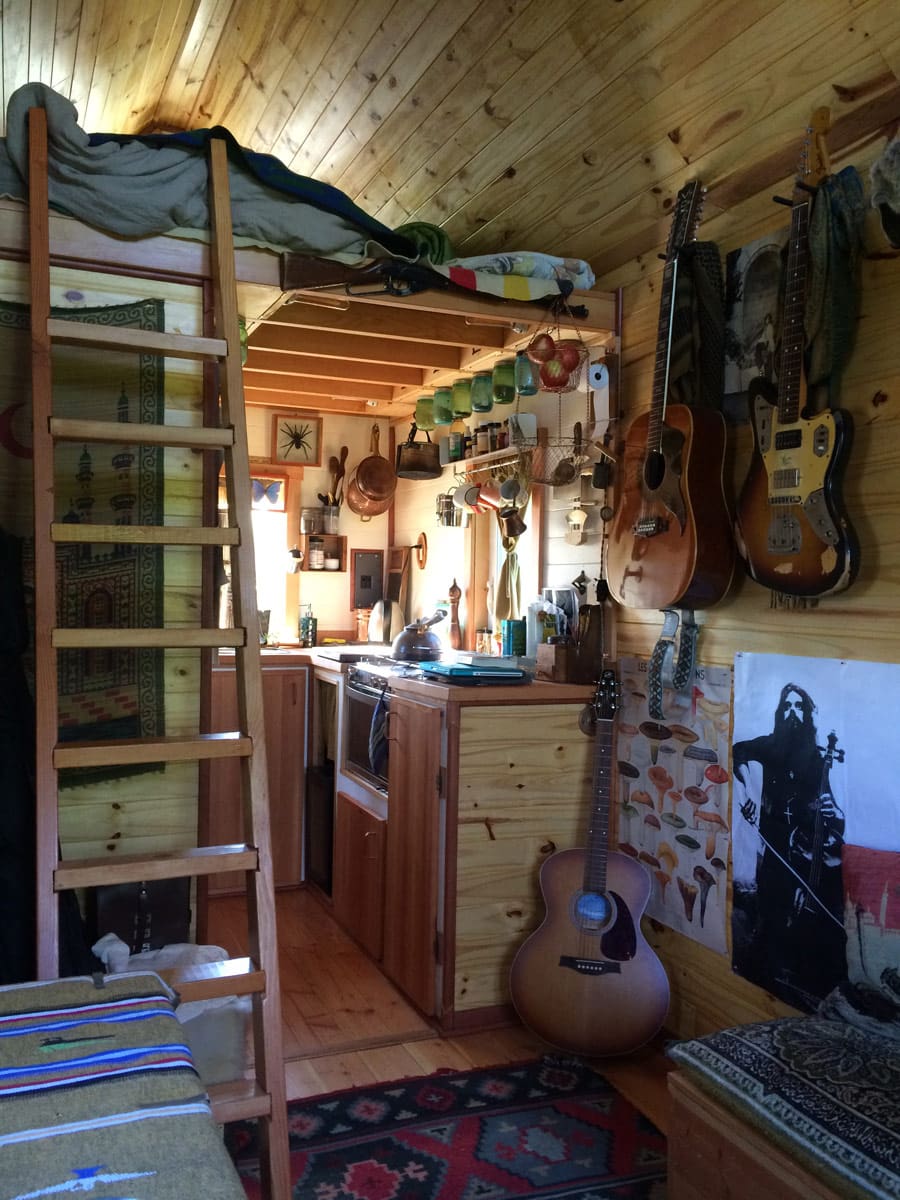 point-robinson-cabin-3