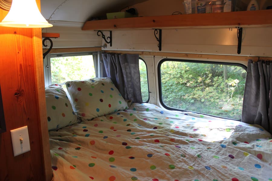 sarahs-bluebird-bus-4