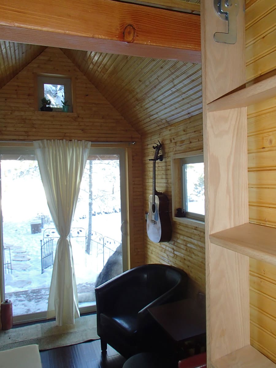 tiny-house-for-two-11