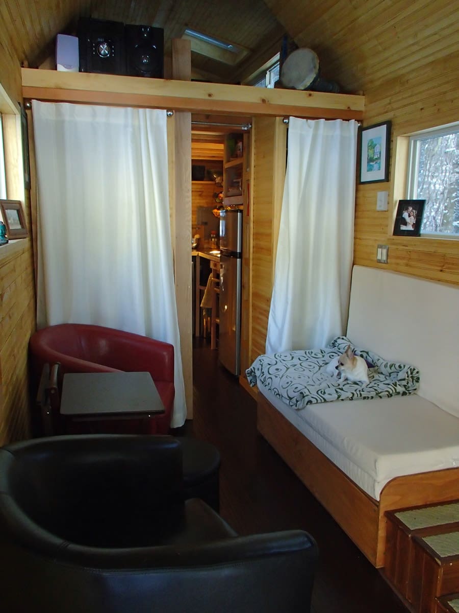 tiny-house-for-two-12