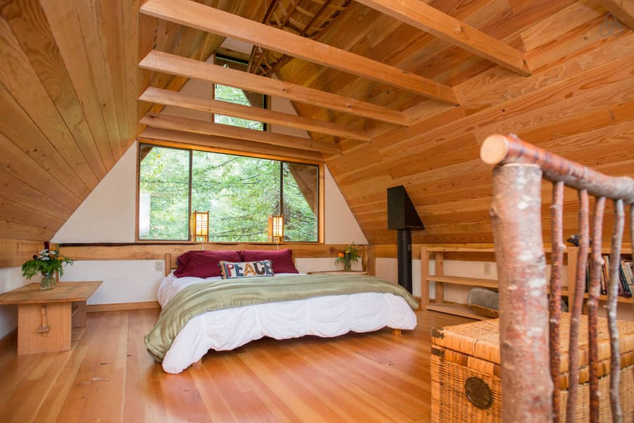 Japanese Forest House - A Small Cabin Made Almost Exclusively from Salvaged Materials 9 japanese-forest-house-9