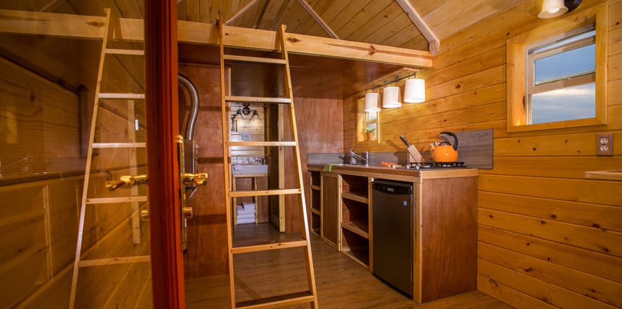 monarch-tiny-house-2