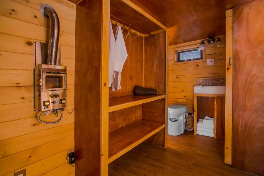 monarch-tiny-house-4