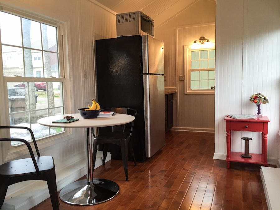 tiny-turquoise-house-3