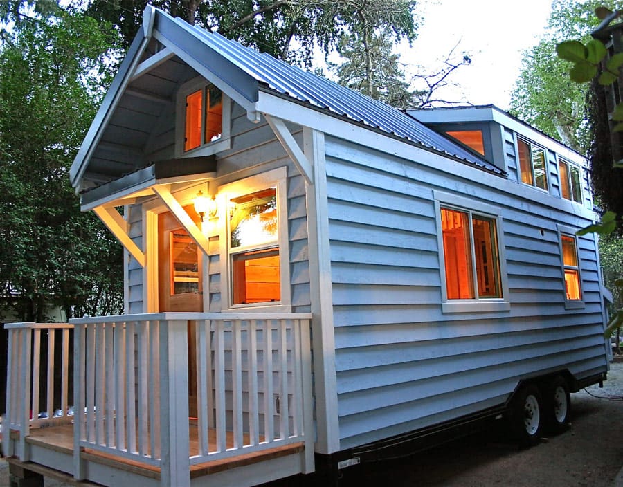 cape-cod-molecule-tiny-homes-1