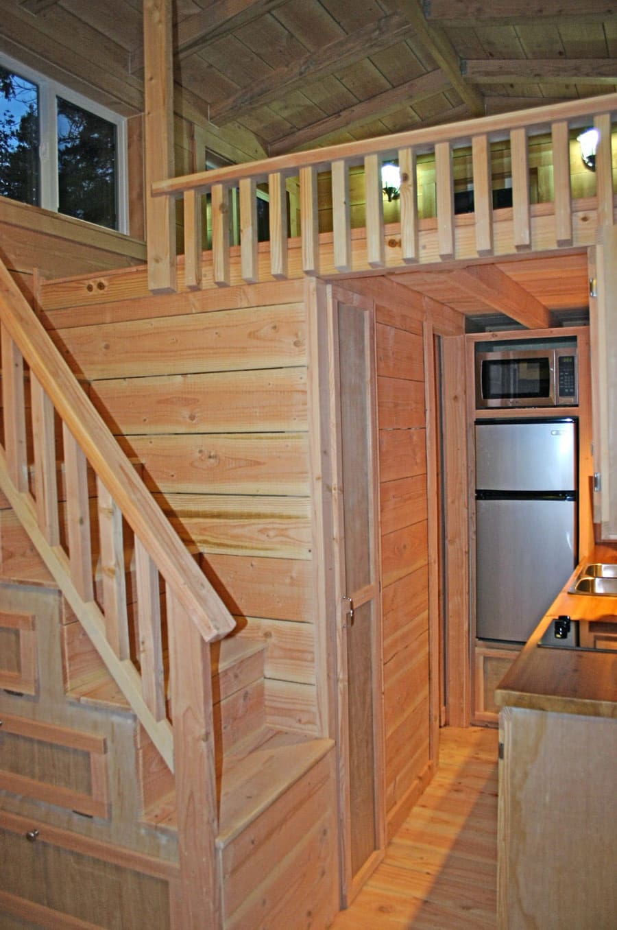 cape-cod-molecule-tiny-homes-4