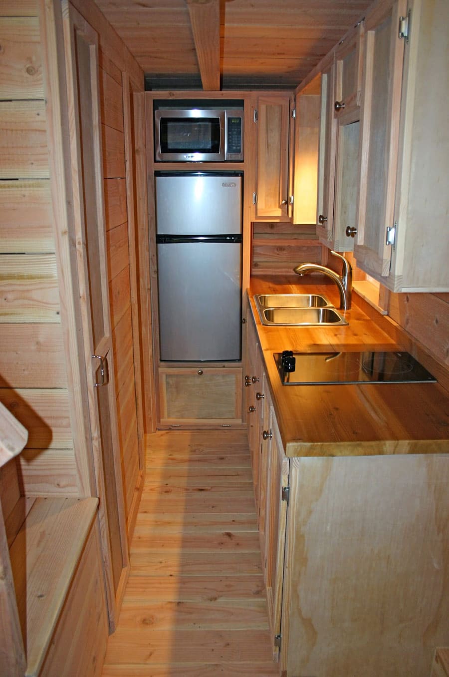 cape-cod-molecule-tiny-homes-5
