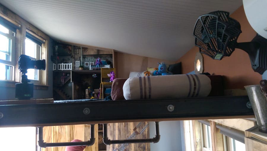 steampunk-tiny-house-12