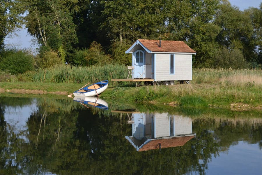 kingfisher-hut-rushy-meadows-1