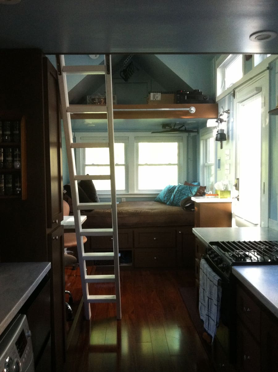 four-seasons-tiny-house-2