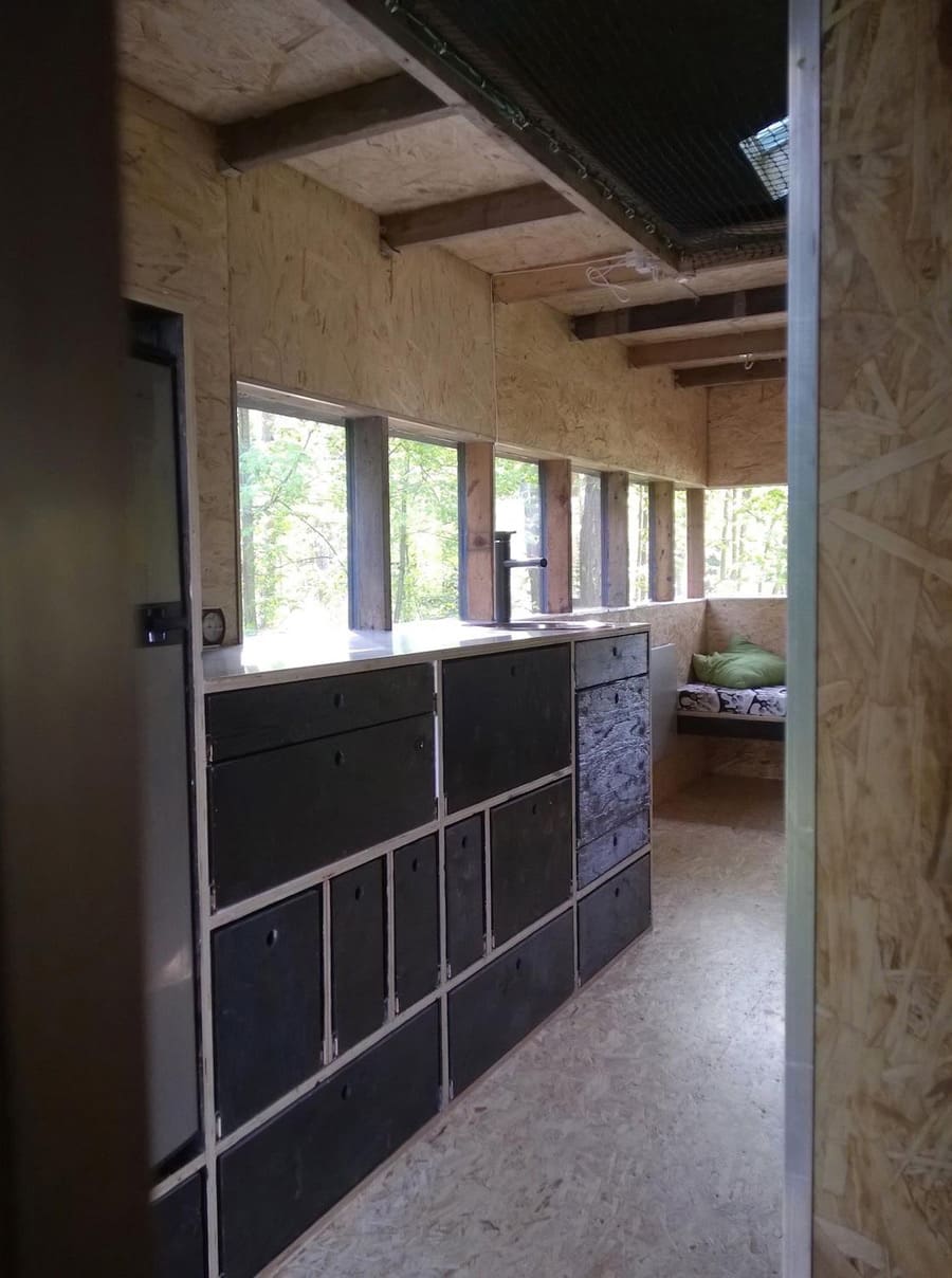 playful-tiny-house-12