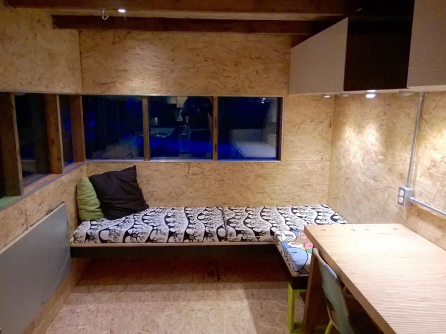 playful-tiny-house-4